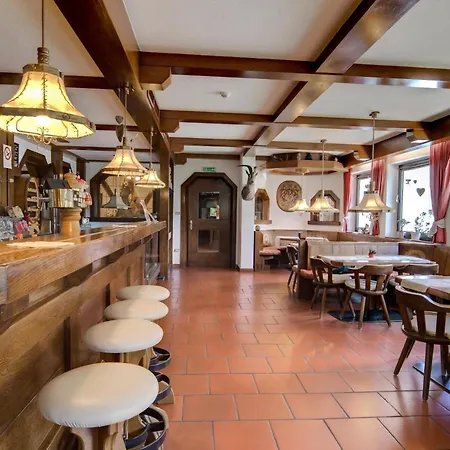 Schwarzbachhof Отель 3*
